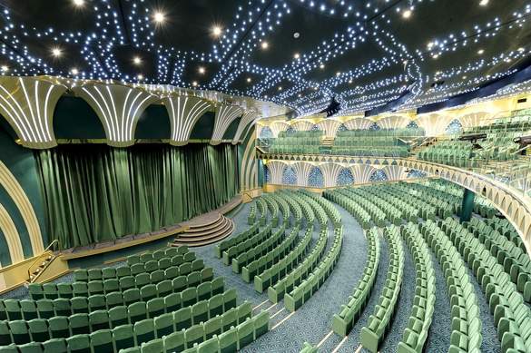 MSC Cruises MSC Magnifica Royal Theatre 3.jpg